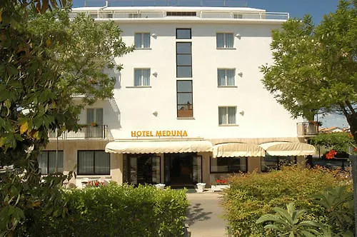 Meduna Hotel 3*